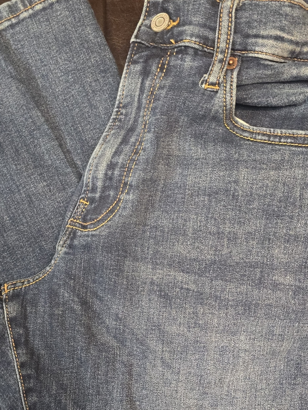 Lucky Brand Men's 412 Blue Jeans